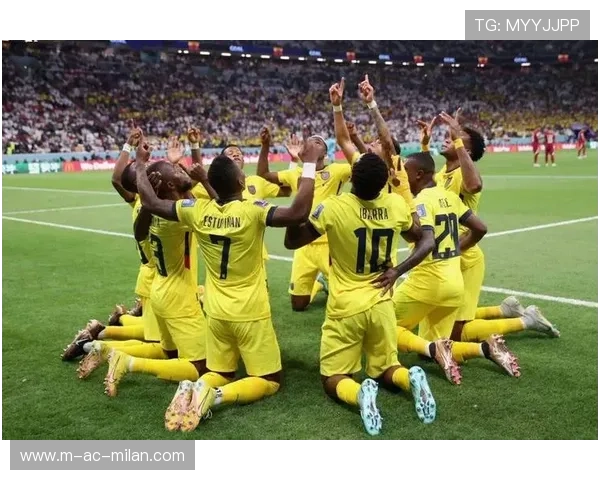 厄瓜多尔冲击力惊人，多次展现高压逼抢优势