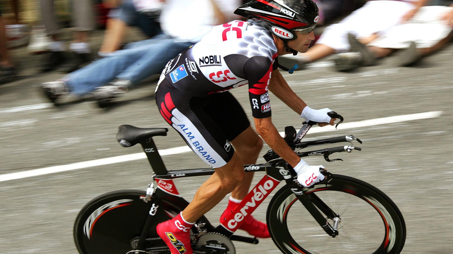 乔治发表赛场瞬间视频成爆点，乔治霸气视频完整版