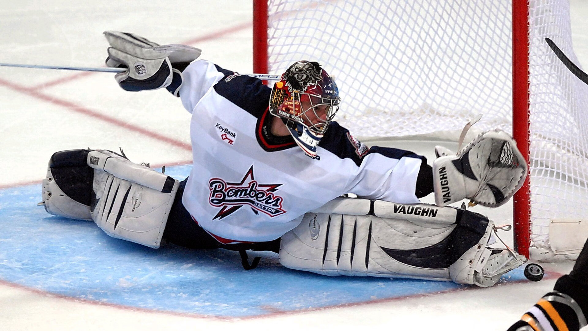 公牛锋线球员多点开花展现战术灵活性，公牛时期中锋是谁